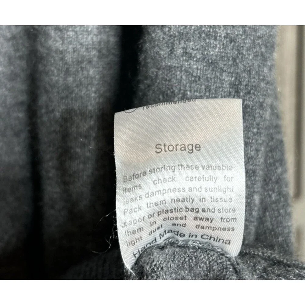 Cashmere Boutique Sweater Vest Men Size XL V Neckline Preppy Gray Color